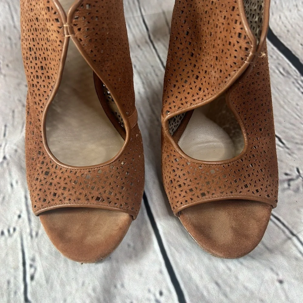 Tory Burch Ellie Heeled Brown Suede Sandals Size 9.5 Great Condition